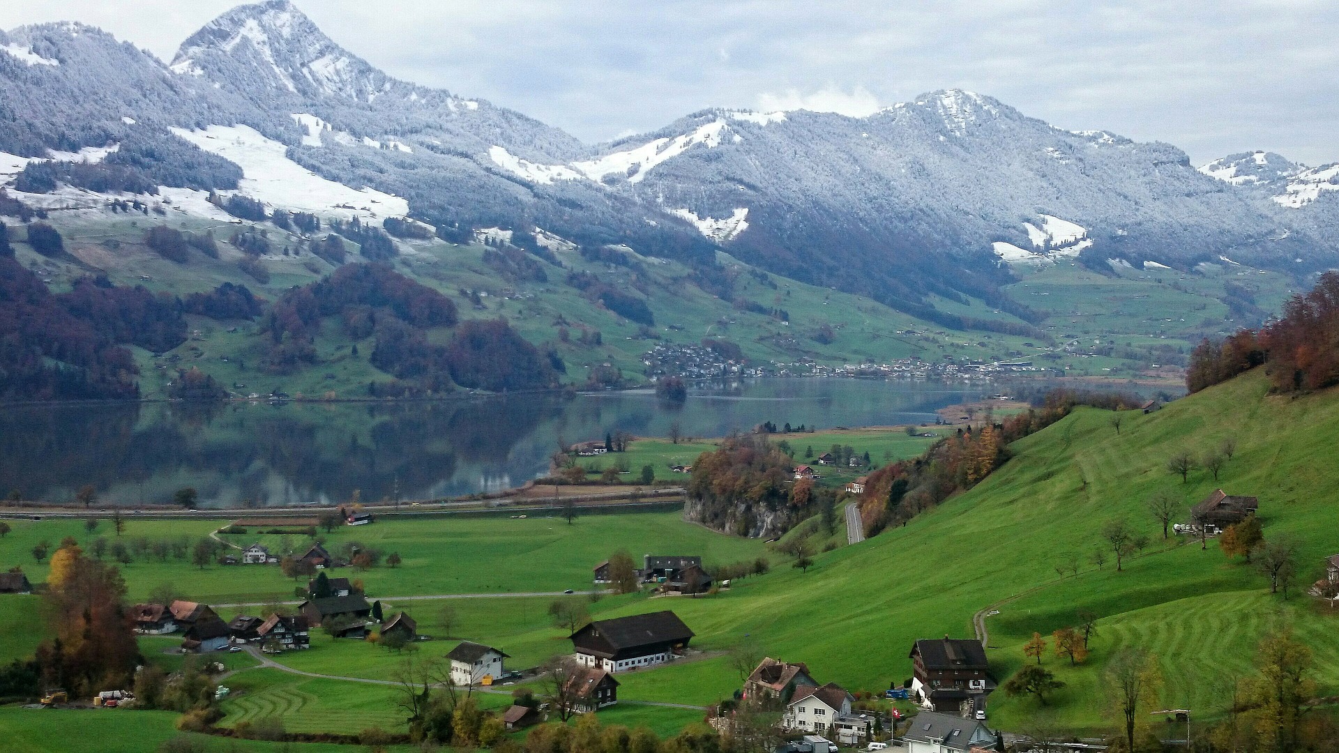Szwajcaria wypłaca gotówkę nowym mieszkańcom