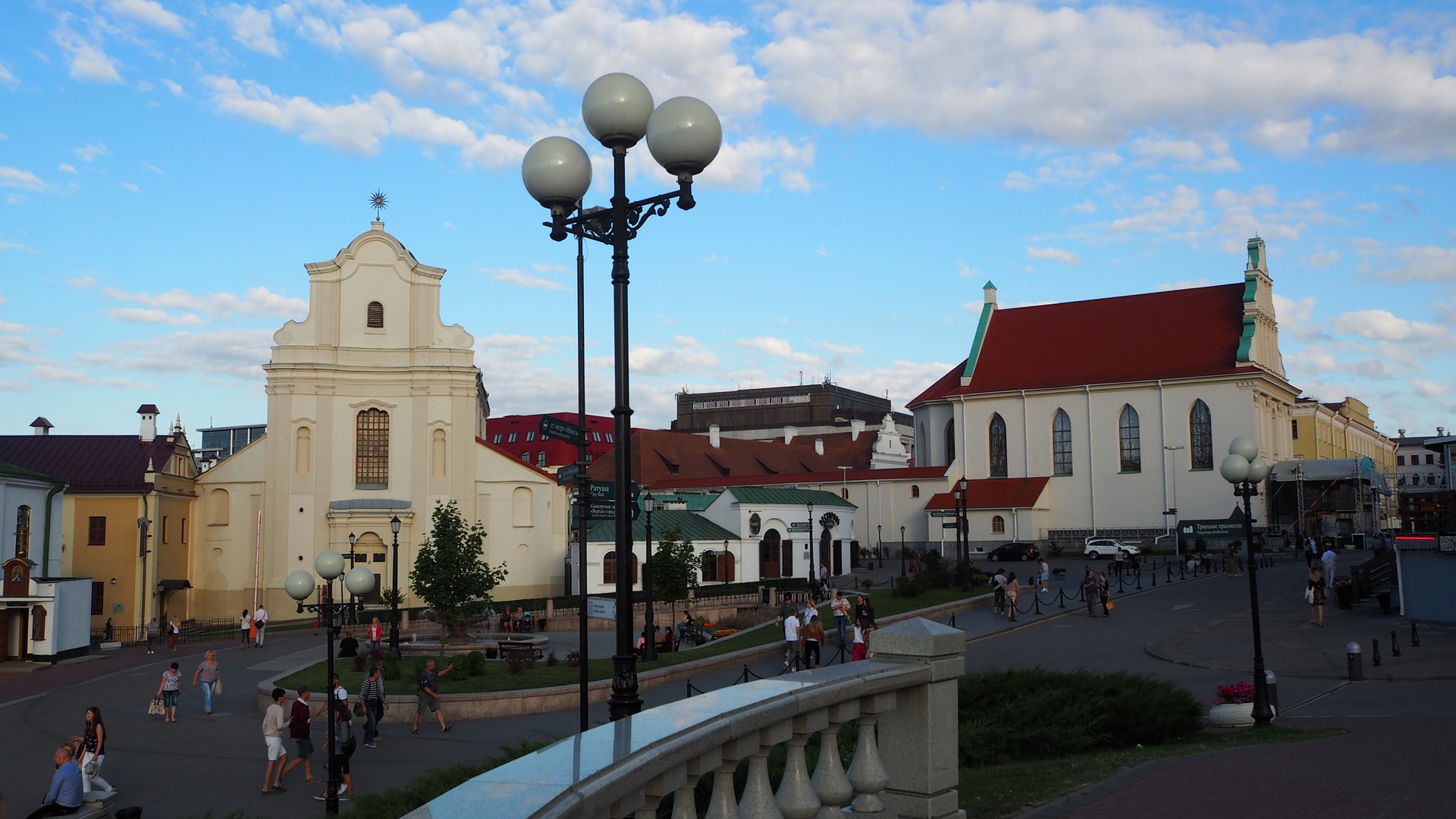 Białoruś znosi wizy dla turystów