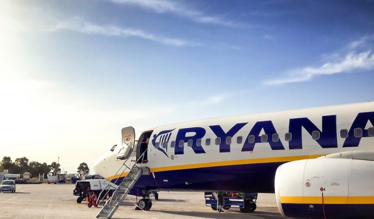 Ryanair likwiduje darmowy bagaż podręczny